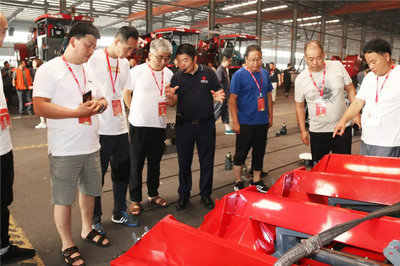 沃得农机新产品上市发布会 引领农业机械服务新篇章